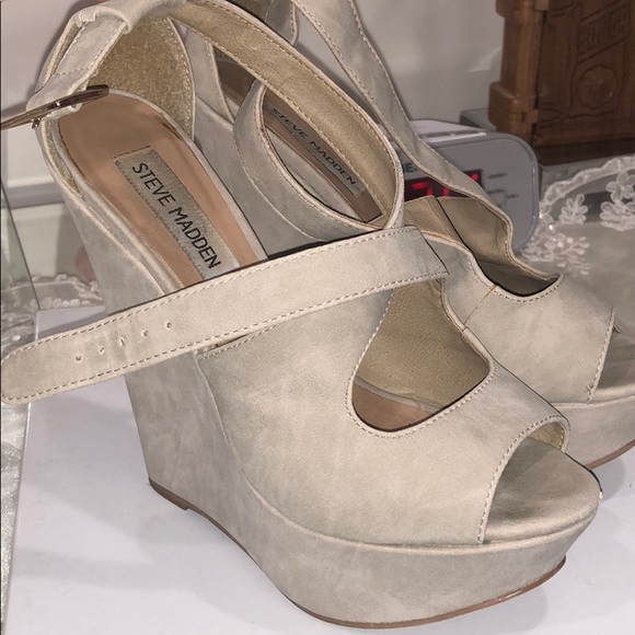 Steve Madden Xternal Wedges - Picture 2 of 7